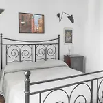 Stylish 2-bedroom In The Historic Center Of *