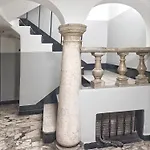 Stylish 2-bedroom In The Historic Center Of 아파트 *