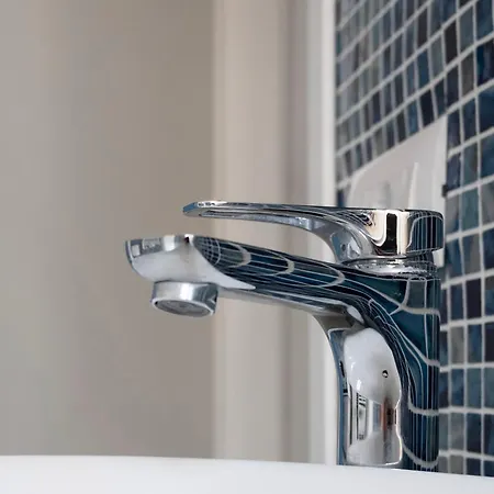 公寓 Designer In The Center Of *