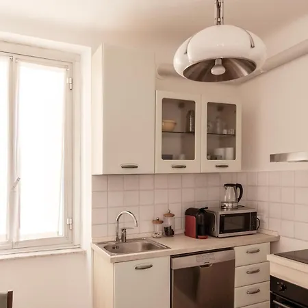 Designer In The Center Of 公寓 *