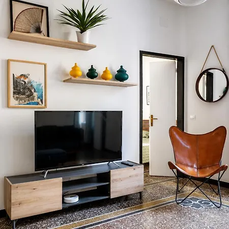 Designer 2 Bedroom-ac In The Center Of