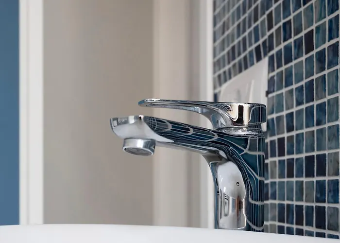 Apartament Stylish 2-Bedroom Apartment In The Historic Center Of Genoa *