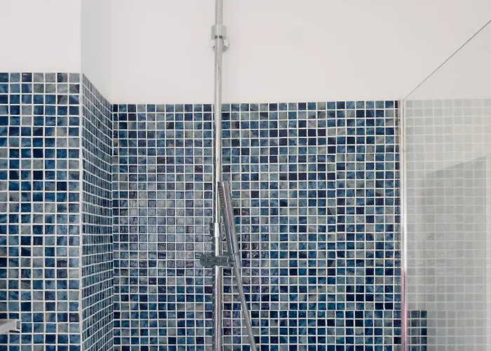 Stylish 2-Bedroom Apartment In The Historic Center Of Genoa * Genua