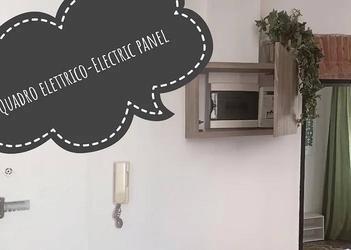 Stylish 2-Bedroom Apartment In The Historic Center Of Genoa Apartament *