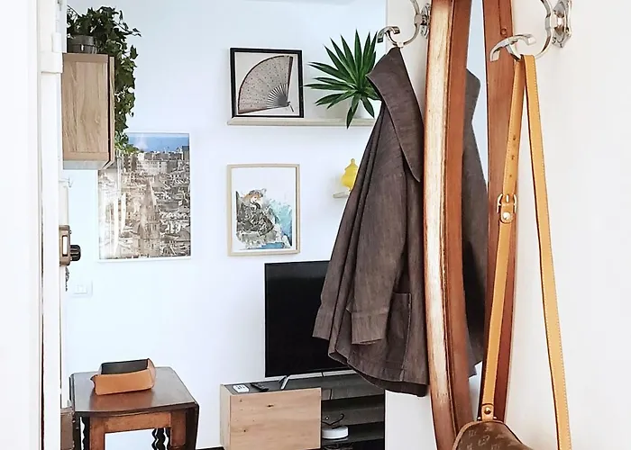 Stylish 2-Bedroom Apartment In The Historic Center Of Genoa Apartament Genua