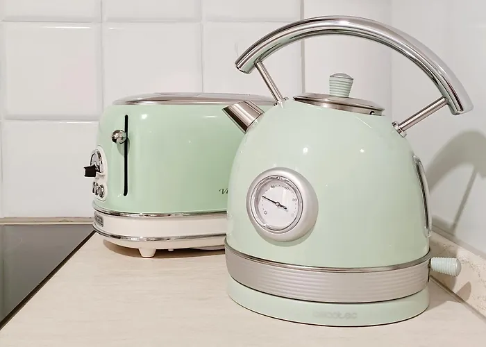 Stylish 2-Bedroom Apartment In The Historic Center Of Genoa * Genua