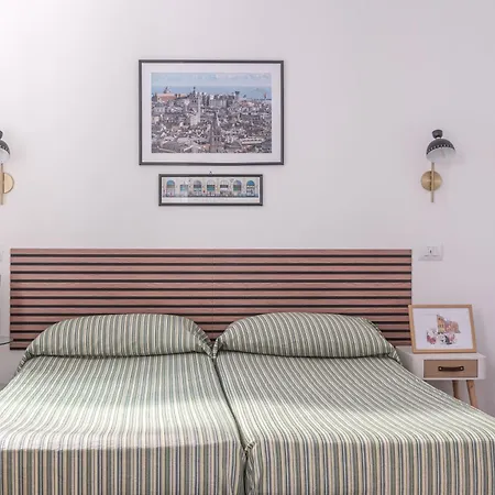 아파트 Designer 2 Bedroom-ac In The Center Of *
