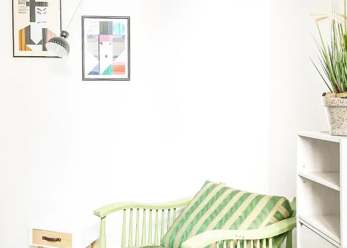 Stylish 2-bedroom In The Historic Center Of Appartamento *